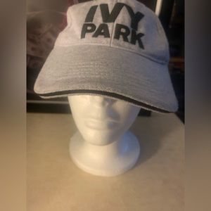 NWOT - IVY PARK by Beyoncé if you don’t know now you know she is a fashion icon.